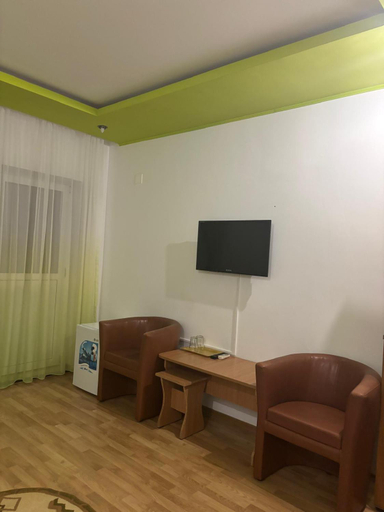 Others 5, Vila Nicolas, Tuzla