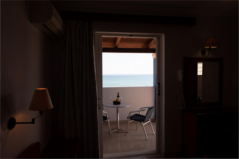 Others 5, BLUEWAVES, Ionian Islands