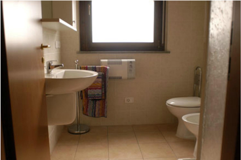 Bathroom, RTA Martin Pescatore, Grosseto