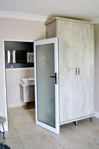 Bathroom 3, Bokmakierie Gastehuis Emalahleni Pty Ltd, Nkangala