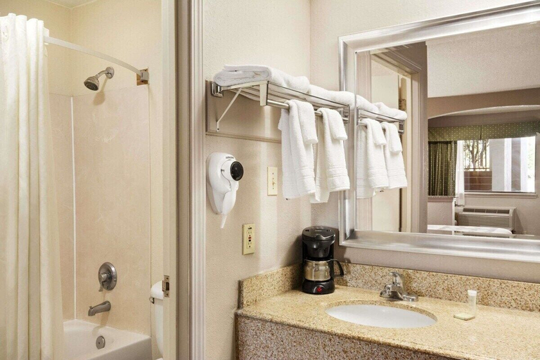 Bathroom 4, Staywell Suites, East Baton Rouge
