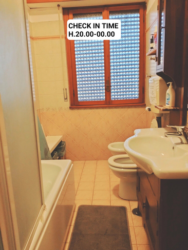 Bathroom 3, La Perla B & B, Rome
