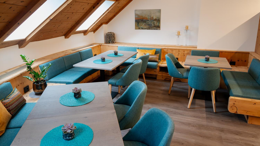 Food & Drinks 3, Self Service Hotel Schnalser Hof, Bolzano