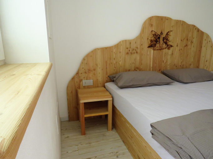 Others 2, B&B A pie Paganella, Trento