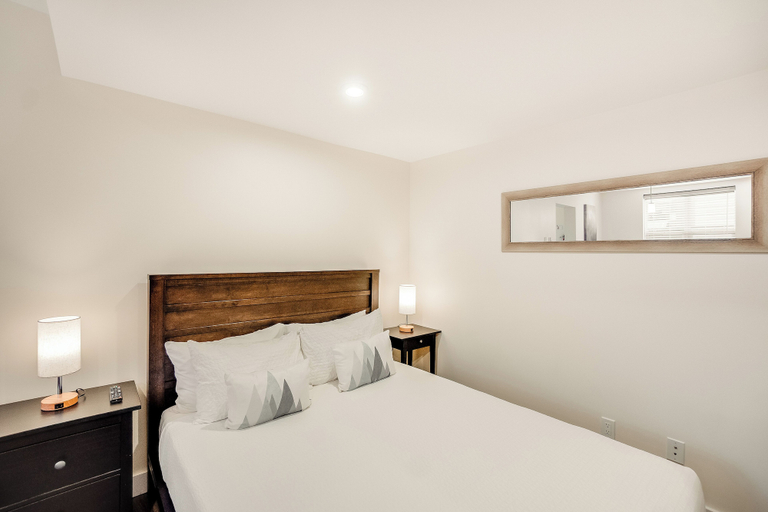 Bedroom 2, Stirling All Suites Hotel, Central Kootenay