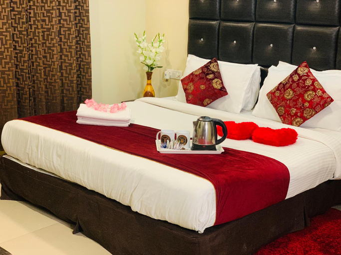 Bedroom 3, Royal Rosette Lake View Boutique Hotel, Nainital