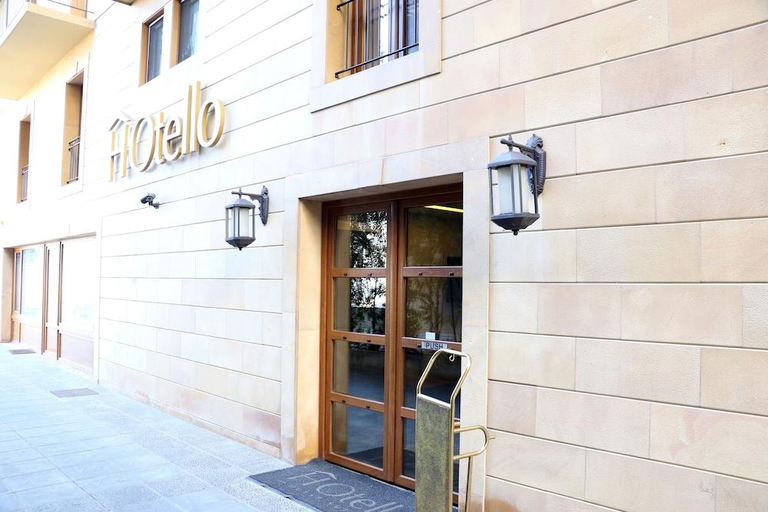 Exterior & Views 1, HOtello Guest Suites, Kasrouane