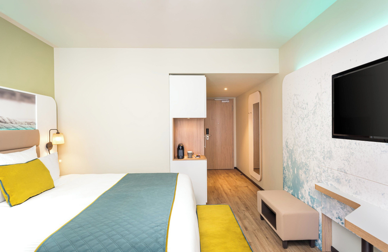 Bedroom 4, Leonardo Hotel Hamburg Altona, Hamburg