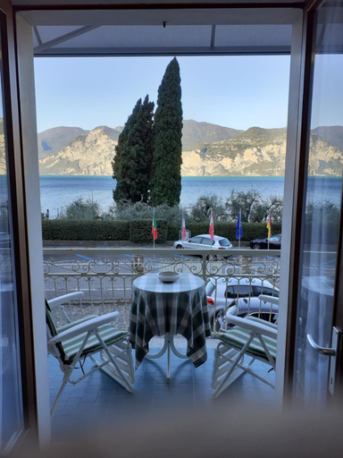 Others 5, Residence " Le Palme " appartamenti, Verona