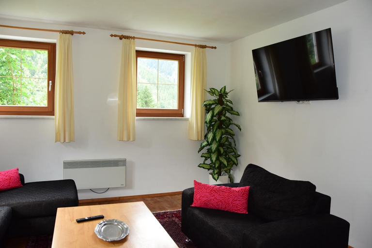 Others 5, Larchenheim, Innsbruck Land