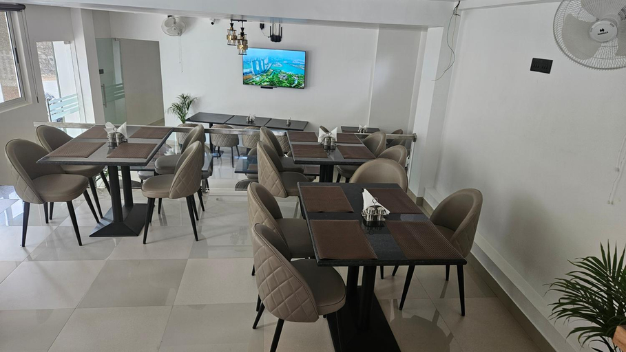 Food & Drinks, INDIANA HILLS, East Khasi Hills
