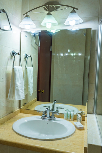 Bathroom 5, Toscana Inn, Panamá