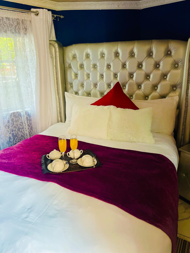 Others 4, Destiny B&B, Chris Hani