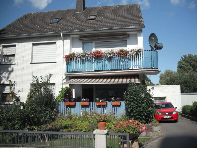 Primary image