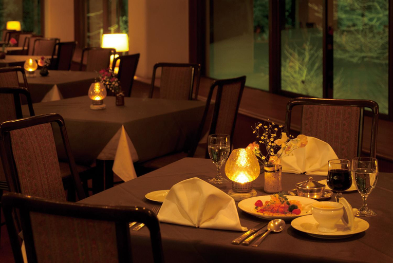 Food & Drinks 5, Southern Cross Resort, Itō