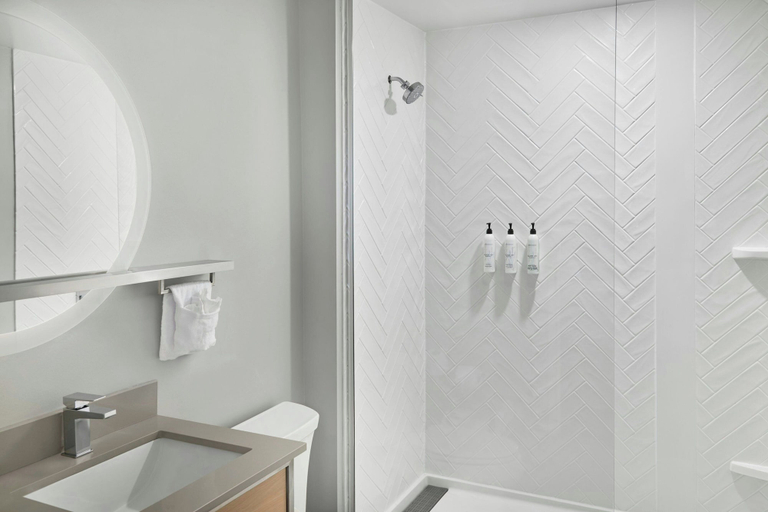 Bathroom 3, TownePlace Suites by Marriott Lansing North, Ingham