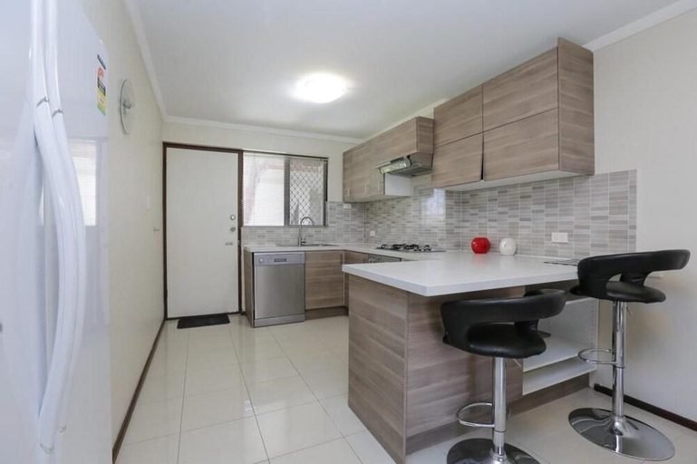 Others 3, Parkline Accommodation, Perth