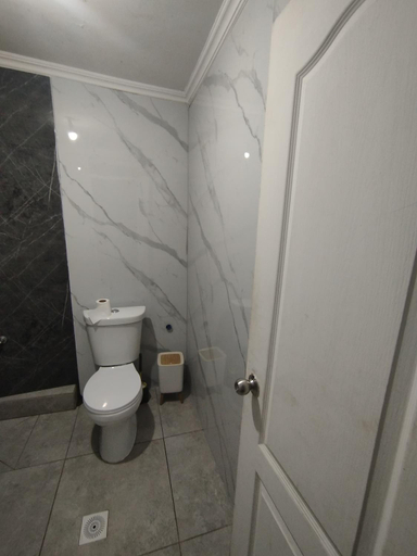 Bathroom 2, Casa Rosa Hostel, Santiago