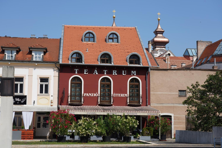 Exterior & Views 1, Teatrum Boutique Hotel, Győr