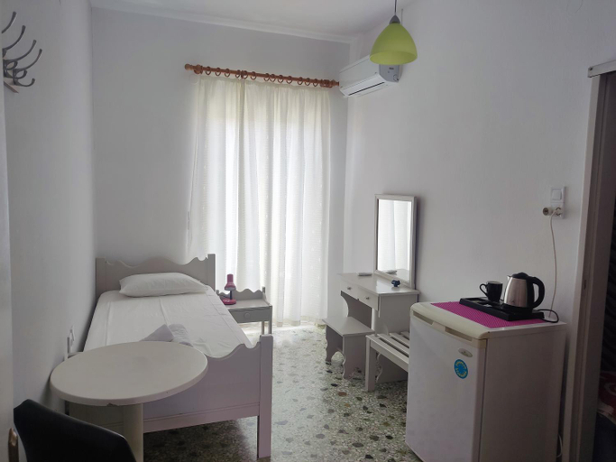 Others 3, Maria Pantermou Rooms, North Aegean