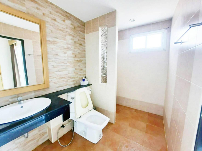 Bathroom, Sea Hill Boutique Residence, Sattahip