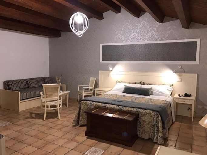 Bedroom 3, Artemisia Resort, Ragusa