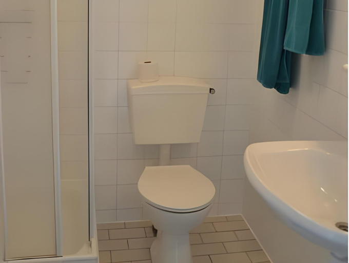 Bathroom 3, De Herberg van Anderen, Aa en Hunze