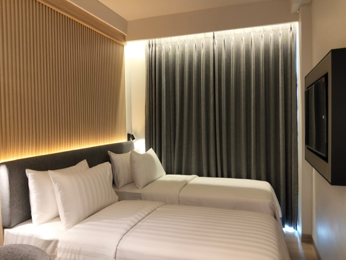 Beezie Hotel Room Type - Deluxe Twin Plus