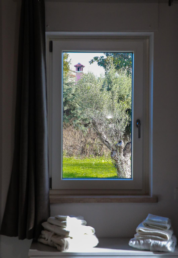 Others 3, Guest House Montestallone, Roma