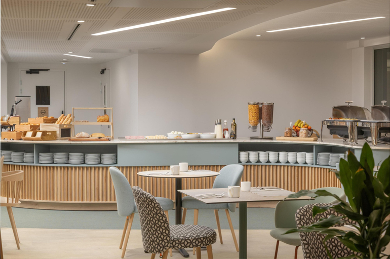 Food & Drinks 5, Hampton By Hilton Paris Charles De Gaulle Airport, Val-d'Oise