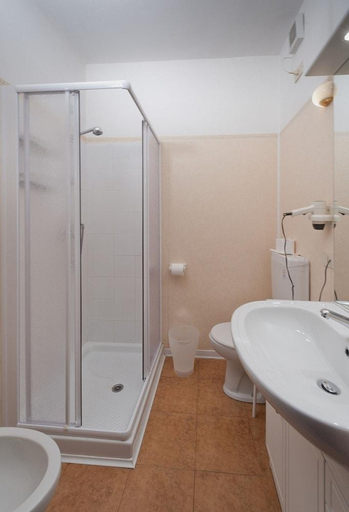 Bathroom 3, Hotel Eden, Verbano-Cusio-Ossola