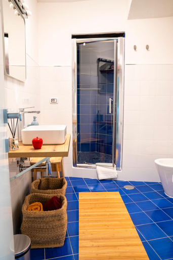 Bathroom 3, Conte Bed & Breakfast Salerno Centro, Salerno
