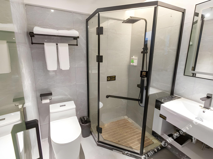Bathroom 3, Lanez Hotel Shenzhen Huaqiang Road Subway Station, Shenzhen