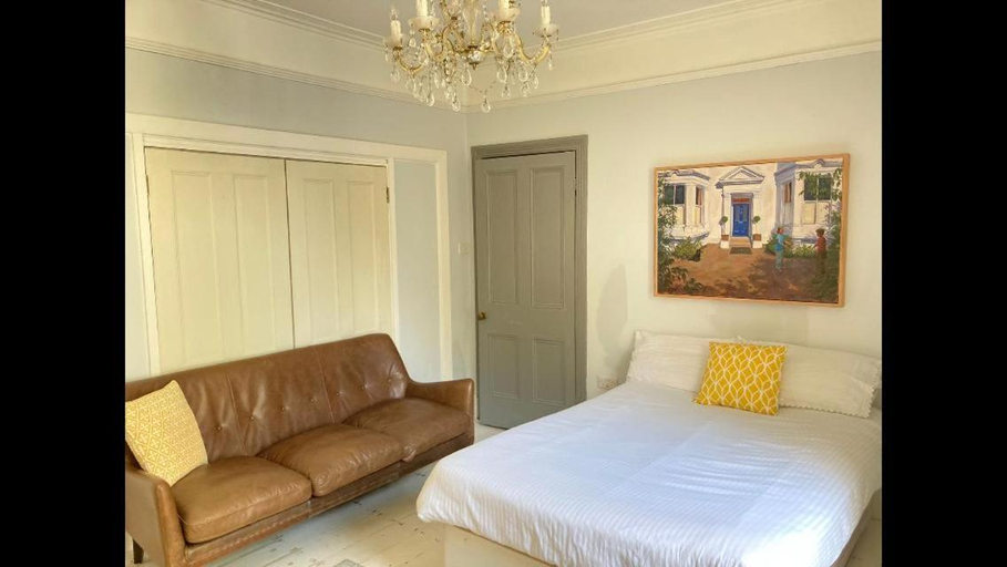 Others 3, Central Truro! Large Double Room In Victorian Property, Cornwall