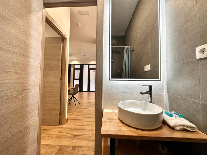 Bathroom, Place Your Place SUITES Benimaclet, Valencia