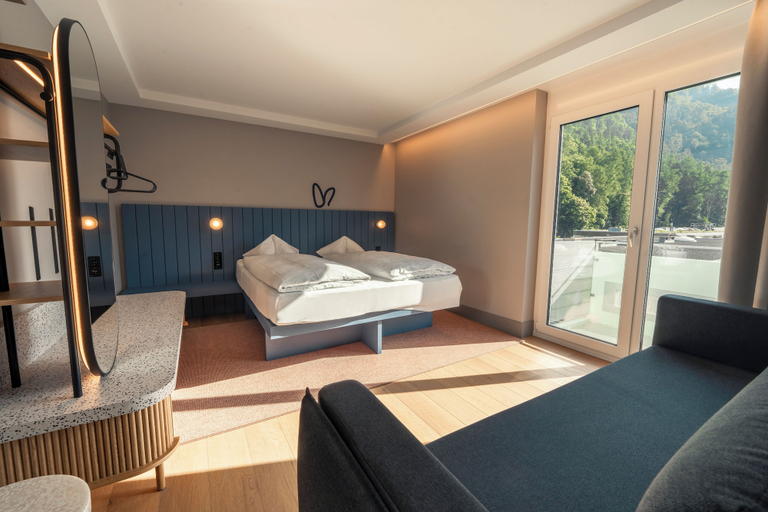 Bedroom 3, HOP Apartments & Suites, Interlaken