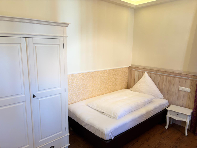 Bedroom 3, Gasthof Die Krone, Schwäbisch Hall