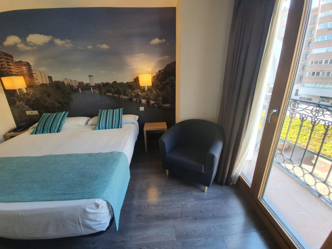 Bedroom 2, Hotel Enara, Valladolid