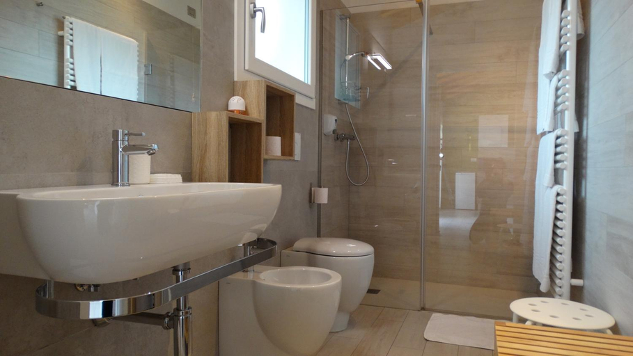 Bathroom 2, Magrine Castelfranco Veneto, Treviso