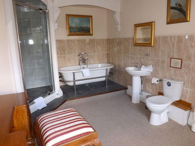 Bathroom 4, Orchardleigh Estate, Somerset