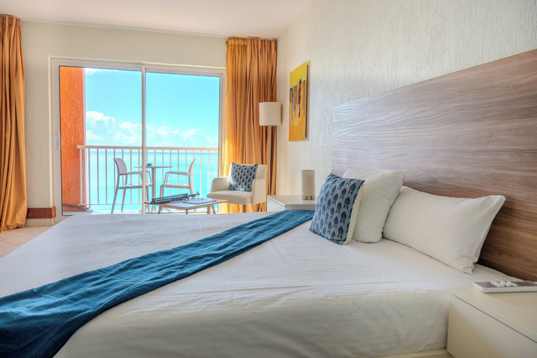 Bedroom 5, Hotel Arawak Beach Resort, Le Gosier