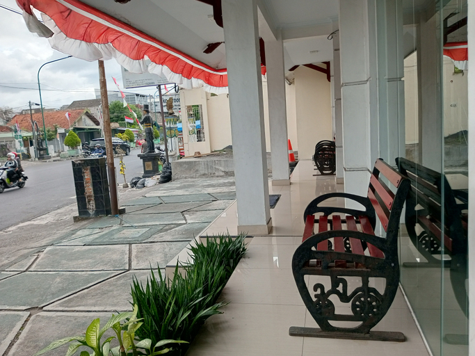 Exterior & Views 1, Bugisan Inn Malioboro, Yogyakarta