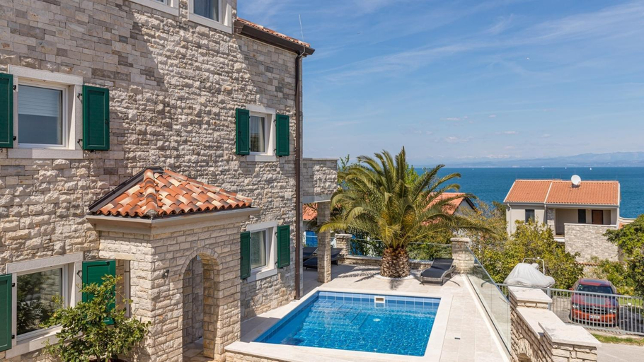 Others 3, Villa Milena, Umag