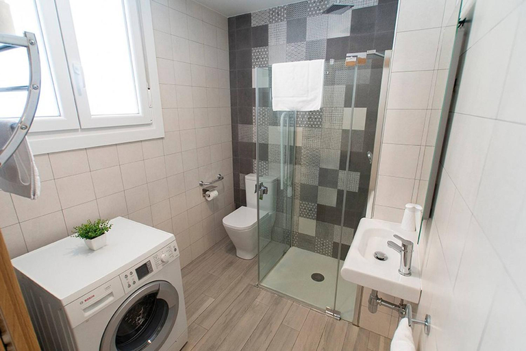 Others 5, Apartamentos Lurralde, Guipúzcoa