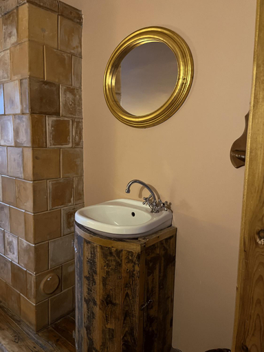 Bathroom 3, Fontaine Valhalla Hotel, Liepaja