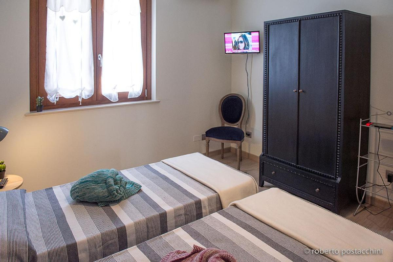 Others 5, La casa di Primo, Macerata
