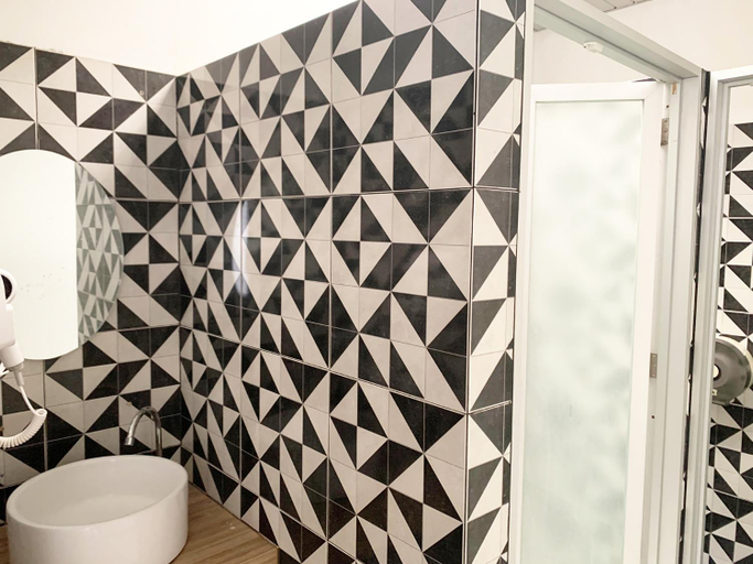 Bathroom 4, Susu khaosan hostel, Phra Nakhon