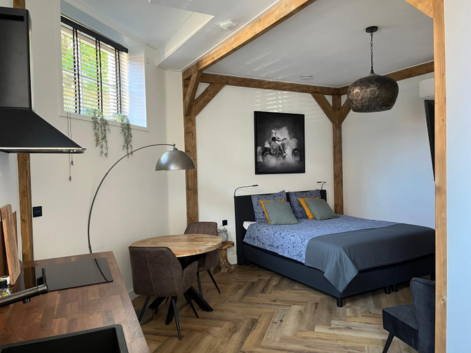 Others 4, Logement de Pauw, Middelburg