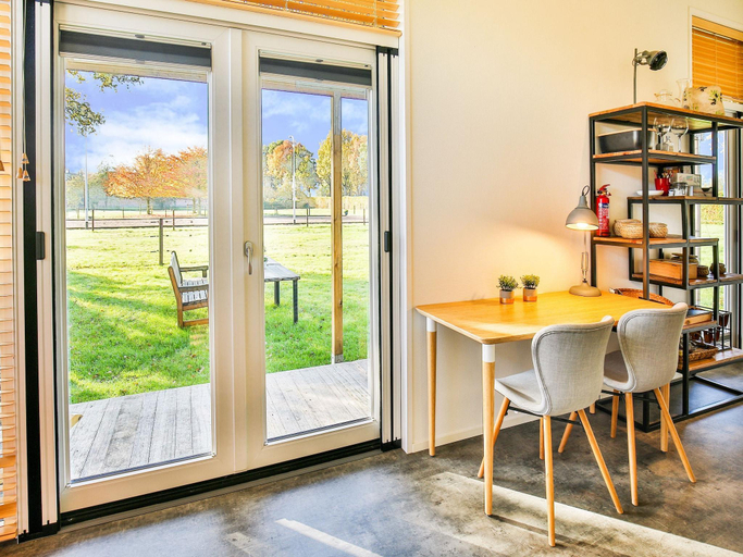 Others 5, Holiday Home in Tripscompagnie near Nature, Menterwolde