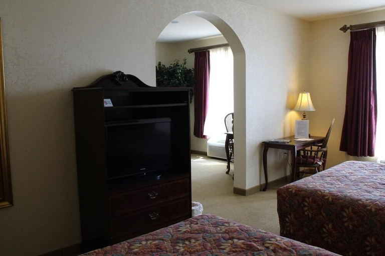 Bedroom 2, Silverland Inn, Storey